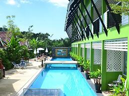 Khaolak C-nior Bungalows