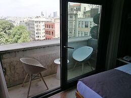 Maroon Hotel Pera