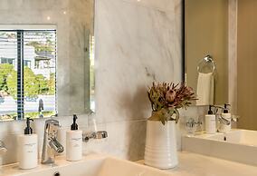 Lions Eye Luxury Apartments