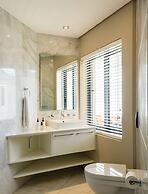 Lions Eye Luxury Apartments