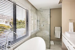 Lions Eye Luxury Apartments