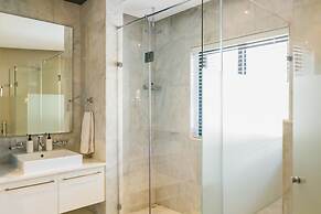Lions Eye Luxury Apartments