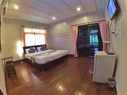Marina Hut Guest House