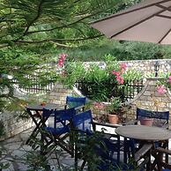 Hotel Nostos