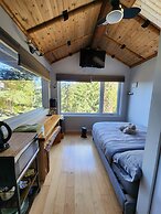 Madeira Park Oceanview Suites