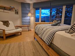 Madeira Park Oceanview Suites