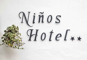 Niños Hotel Meloc