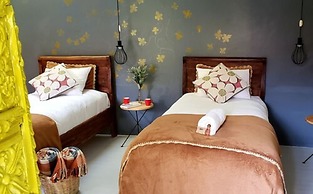 Niños Hotel Meloc