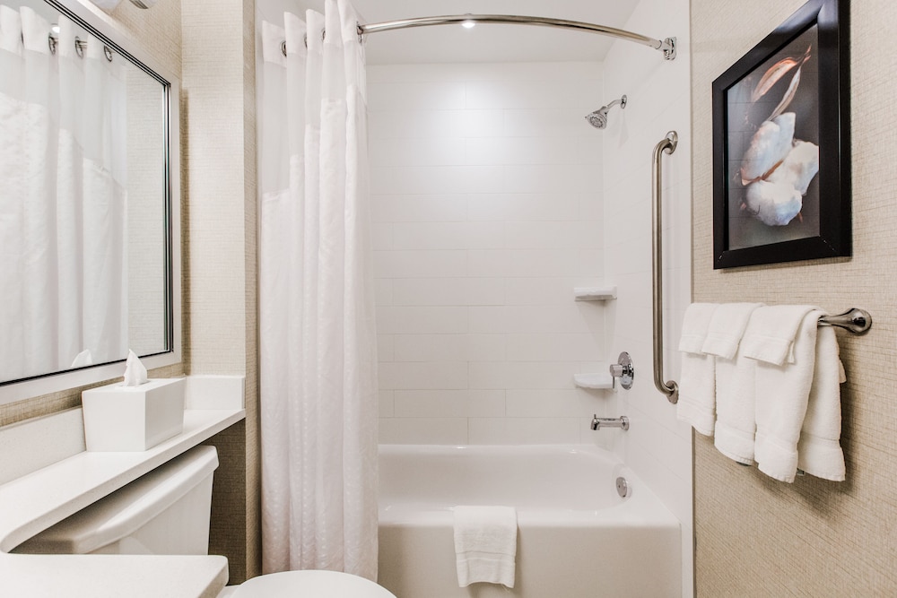 Candlewood Suites West Edmonton - Mall Area by IHG
