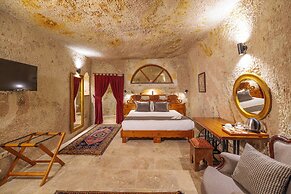 Canyon Cave Hotel