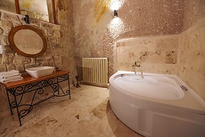 Canyon Cave Hotel