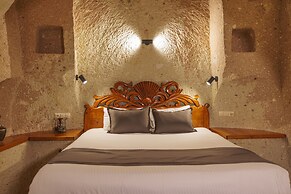Canyon Cave Hotel