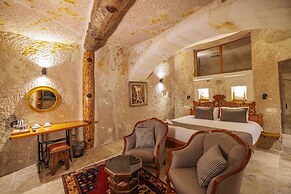 Canyon Cave Hotel