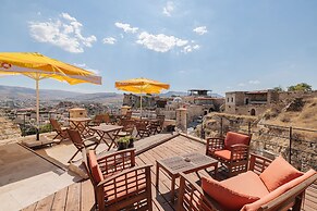 Canyon Cave Hotel