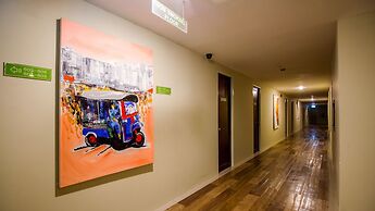B2 Premier Hotel & Resort