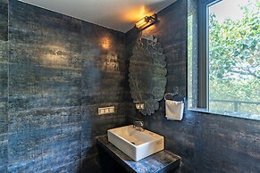 Zense Resort