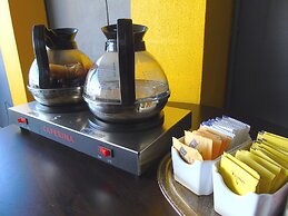 B Street Hotel