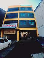 B Street Hotel