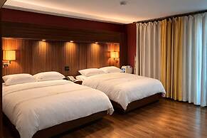 Zenith Hotel