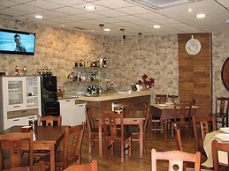 Hotel Doña María