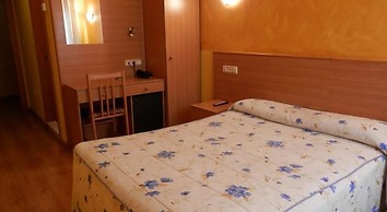 Hotel Doña María