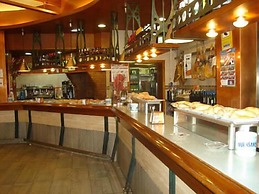 Hotel Doña María