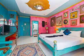 Barefoot Hotel Kalim Beach Front