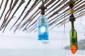 Barefoot Hotel Kalim Beach Front