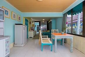 Barefoot Hotel Kalim Beach Front