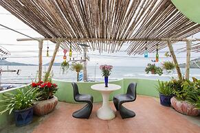 Barefoot Hotel Kalim Beach Front