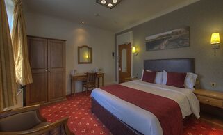 Royal Hotel By Greene King Inns