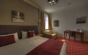 Royal Hotel By Greene King Inns