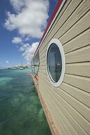 Aqua Lodge