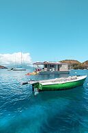 Aqua Lodge