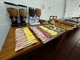 Hotel Colonial