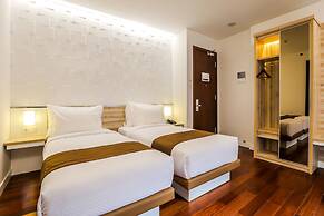 Alimar Hotel