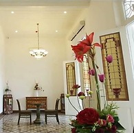 Alimar Hotel