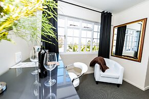 Le Petit Chateau