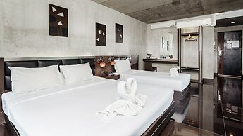 B2 Black Business & Budget Hotel