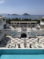 Bahama Art Hotel