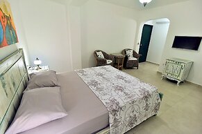 Bahama Art Hotel
