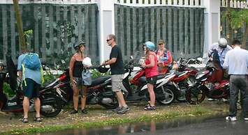 Center Homestay