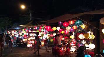 Center Homestay