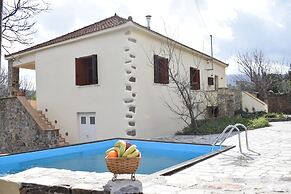 Villa Vlatos