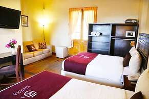 Hoteles Riviera Colonial