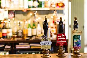 The Holford Arms - Campground