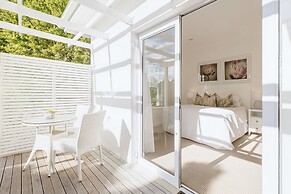 Amanzi Island Boutique Hotel
