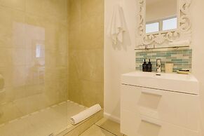 Amanzi Island Boutique Hotel