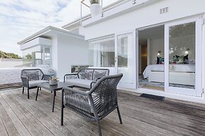 Amanzi Island Boutique Hotel