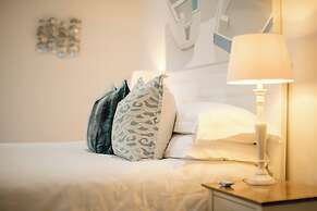 Amanzi Island Boutique Hotel